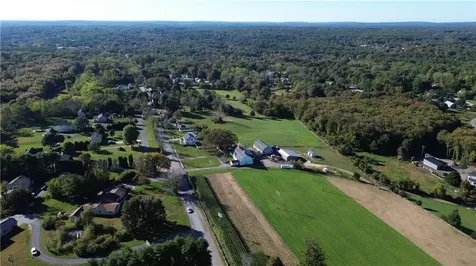 621 Seven Mile Road Cranston RI 02831