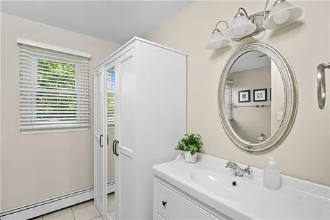 621 Seven Mile Road Cranston RI 02831