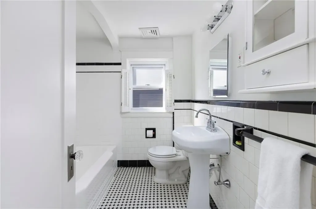 20 East George Street Providence RI 02906