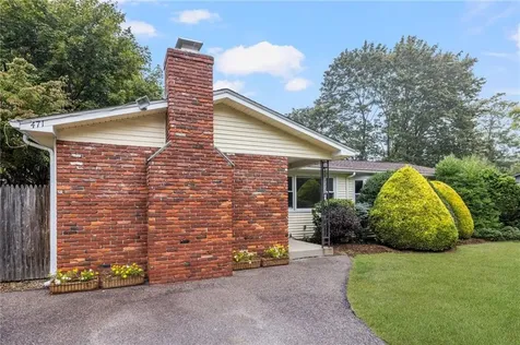 471 Annaquatucket Road North Kingstown RI 02852