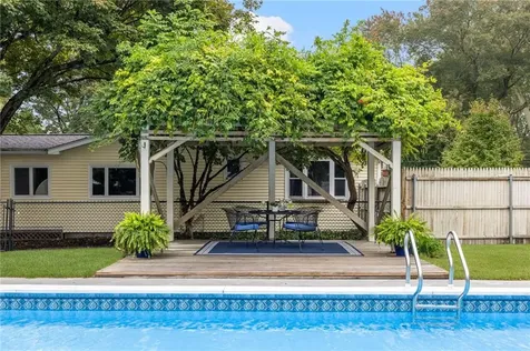 471 Annaquatucket Road North Kingstown RI 02852