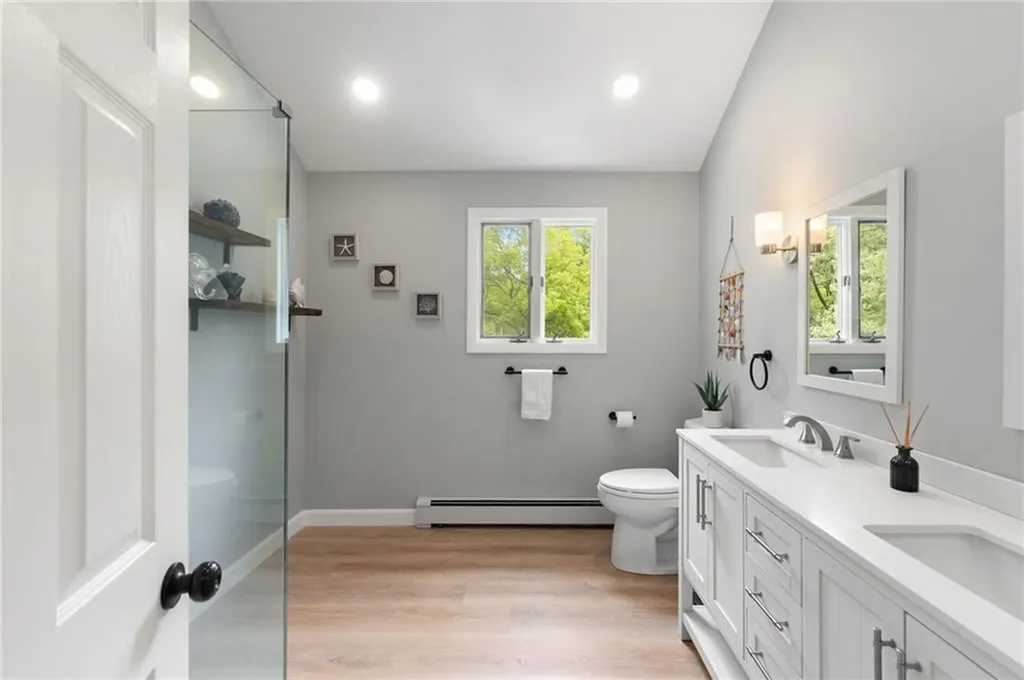 4720 S County Trail Charlestown RI 02813