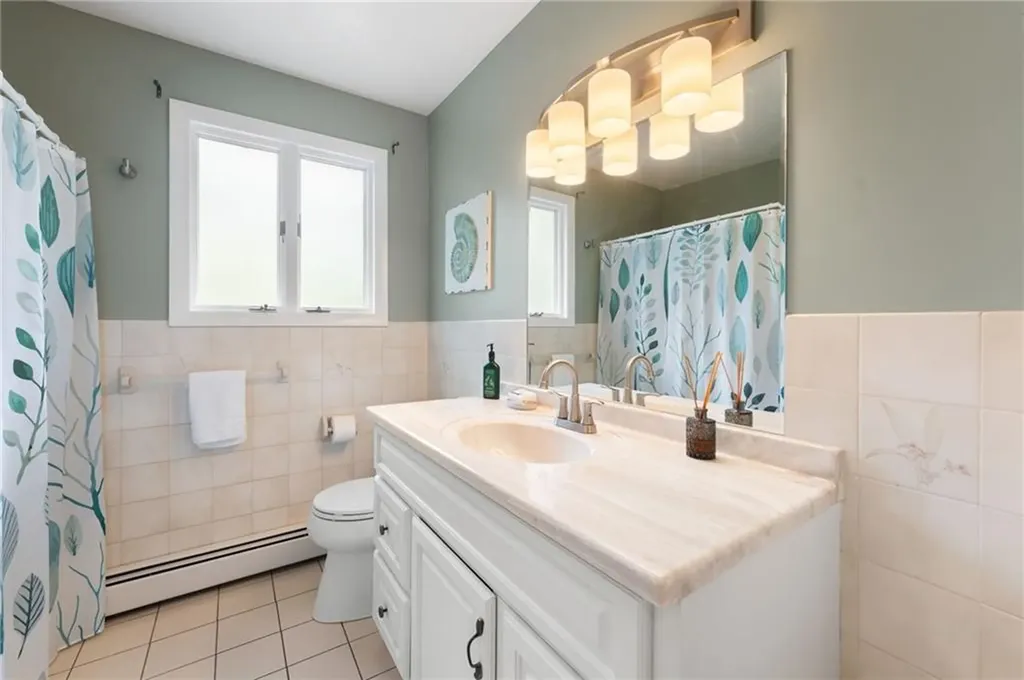 4720 S County Trail Charlestown RI 02813