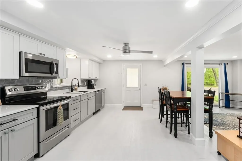 4720 S County Trail Charlestown RI 02813
