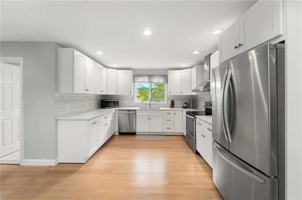 4720 S County Trail Charlestown RI 02813