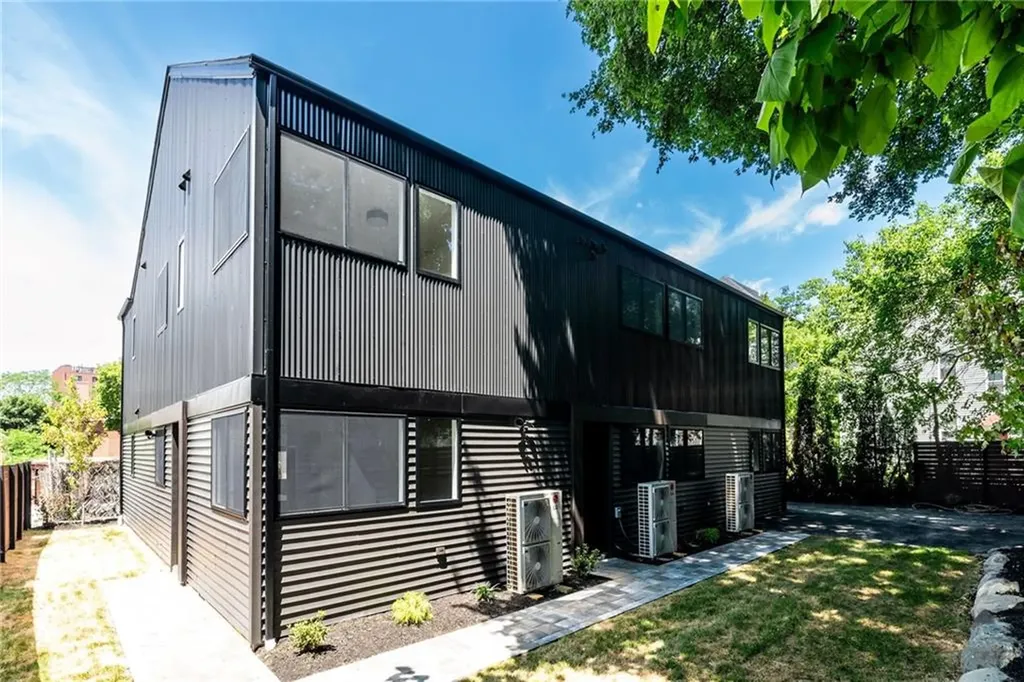 12 Daggett Court Providence RI 02906