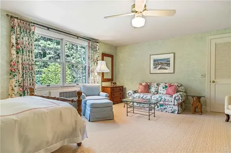 275 Stony Lane North Kingstown RI 02852