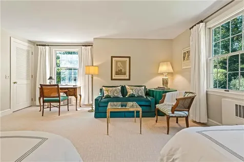 275 Stony Lane North Kingstown RI 02852