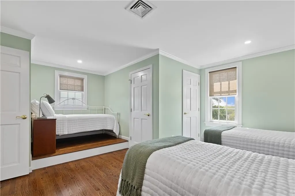 3 Key Court Newport RI 02840