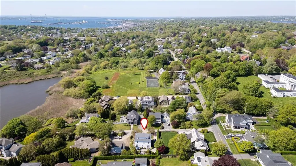 3 Key Court Newport RI 02840