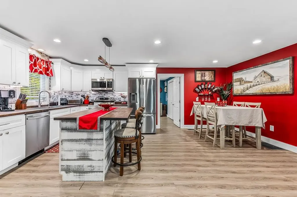 508 Jillson Avenue Woonsocket RI 02895