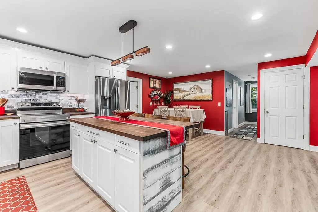 508 Jillson Avenue Woonsocket RI 02895