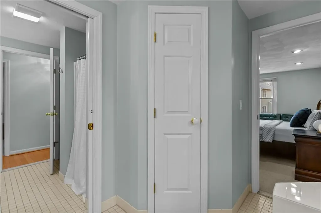 44 Knoll Place North Providence RI 02904