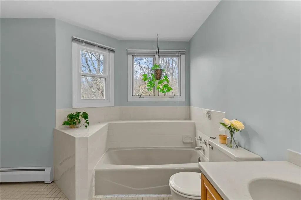 44 Knoll Place North Providence RI 02904