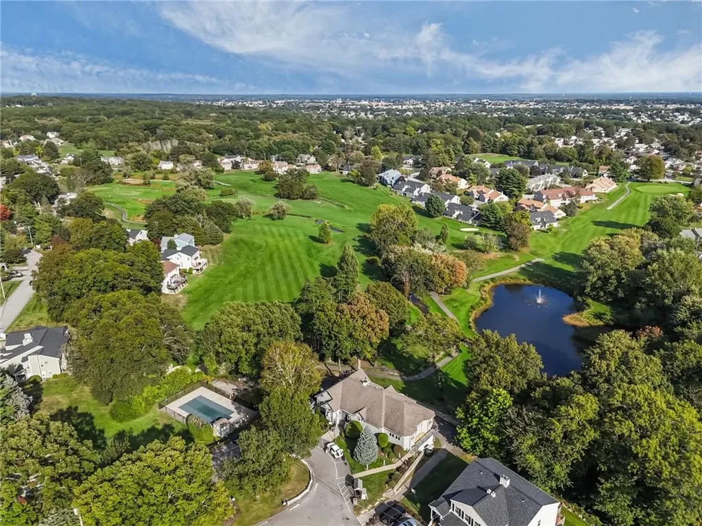 44 Knoll Place North Providence RI 02904