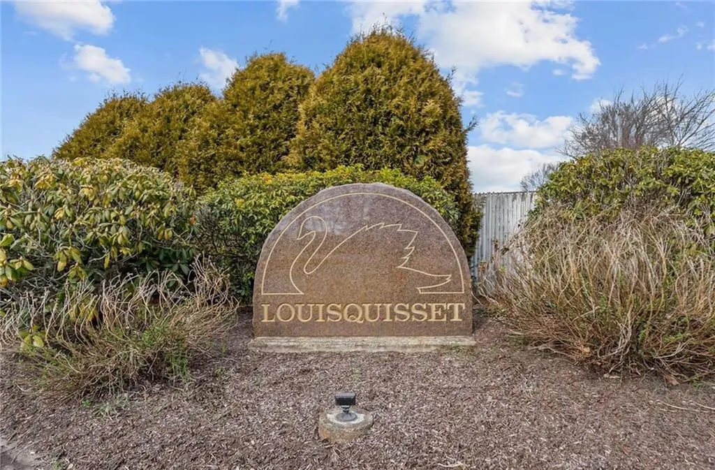 44 Knoll Place North Providence RI 02904