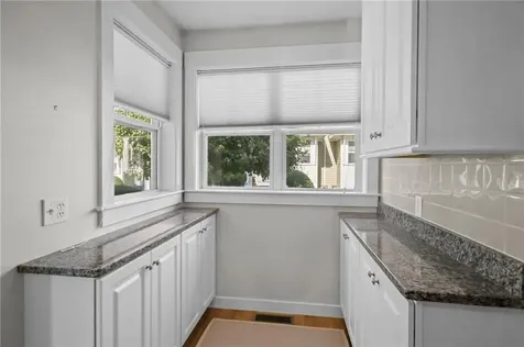 38 Greene Street East Greenwich RI 02818