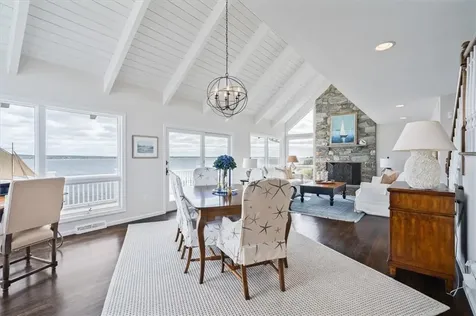 90 Macomber Lane Portsmouth RI 02871