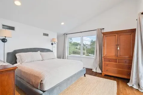 90 Macomber Lane Portsmouth RI 02871