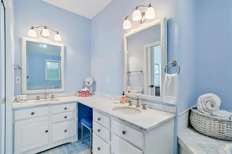 90 Macomber Lane Portsmouth RI 02871