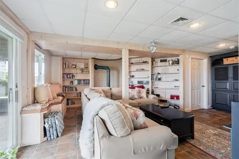 90 Macomber Lane Portsmouth RI 02871