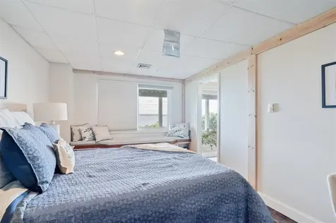 90 Macomber Lane Portsmouth RI 02871