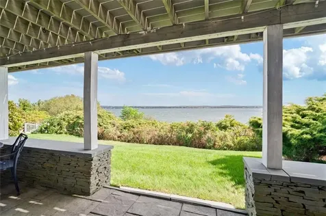 90 Macomber Lane Portsmouth RI 02871