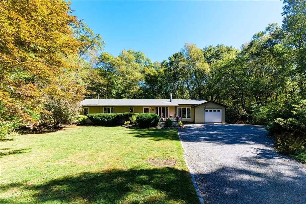 18 Bayberry Lane Charlestown RI 02813