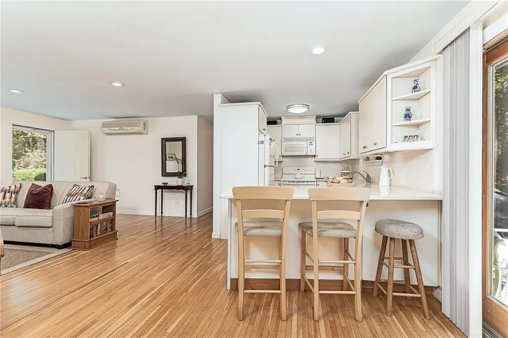 18 Bayberry Lane Charlestown RI 02813