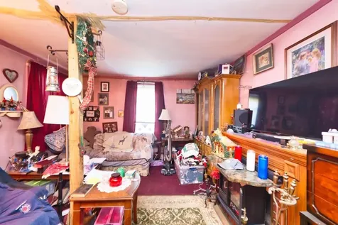 898 Main Road Tiverton RI 02878