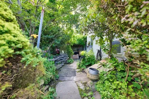 898 Main Road Tiverton RI 02878