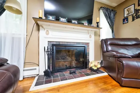 894 Main Road Tiverton RI 02878