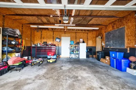 894 Main Road Tiverton RI 02878