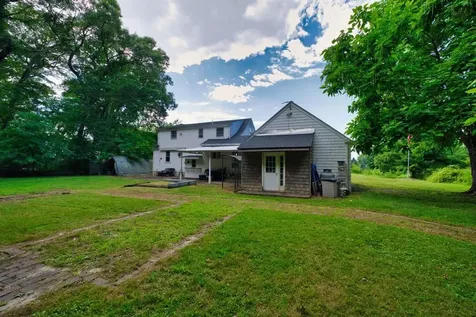 894 Main Road Tiverton RI 02878