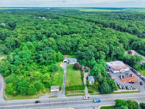 894 Main Road Tiverton RI 02878