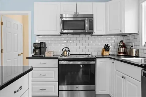 110 Winsor Avenue North Kingstown RI 02852