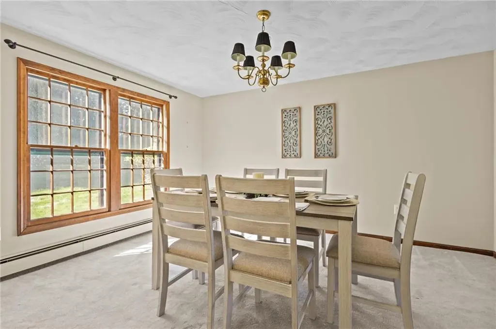 22 Briarwood Road Lincoln RI 02865