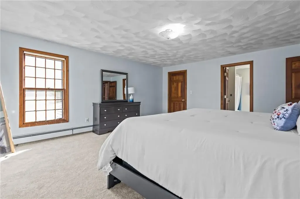 22 Briarwood Road Lincoln RI 02865