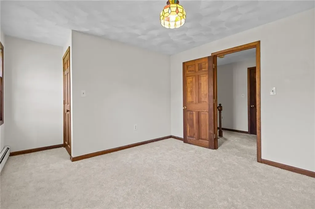 22 Briarwood Road Lincoln RI 02865