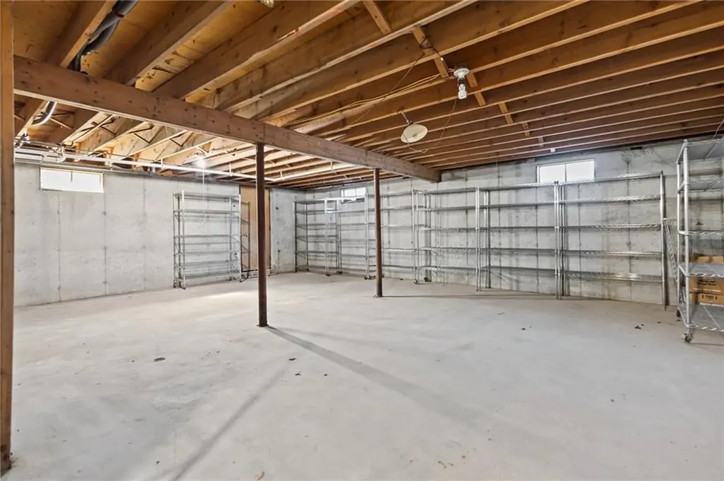 22 Briarwood Road Lincoln RI 02865