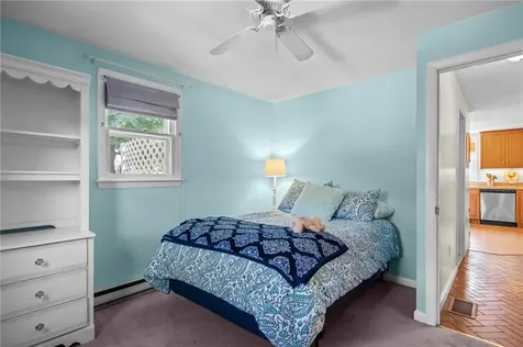 121 Spice Bush Trail Narragansett RI 02882