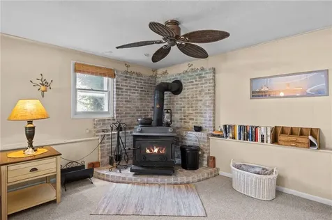 121 Spice Bush Trail Narragansett RI 02882