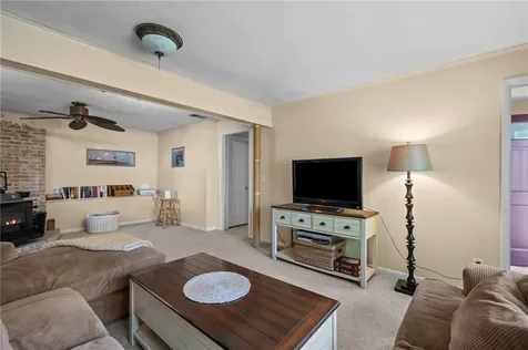 121 Spice Bush Trail Narragansett RI 02882