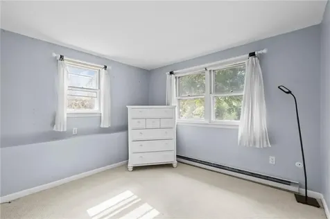 121 Spice Bush Trail Narragansett RI 02882