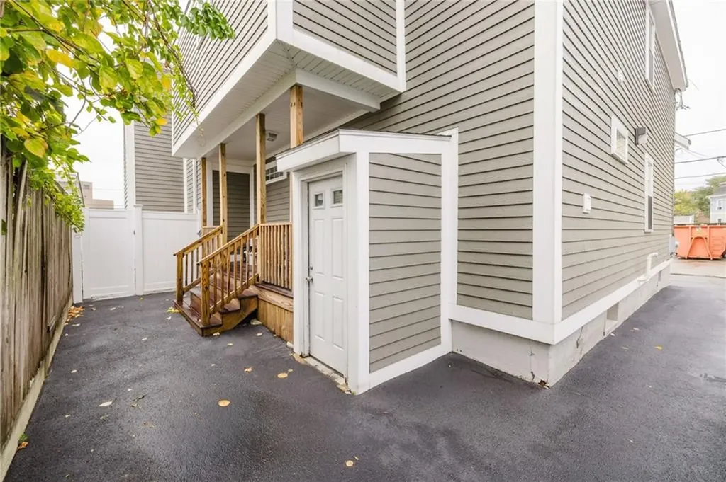 7 Pequot Street Providence RI 02903