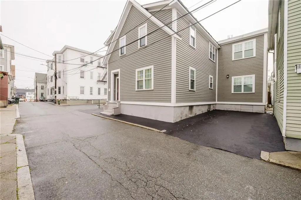 7 Pequot Street Providence RI 02903