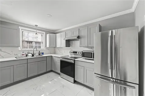 94 Waller Street Providence RI 02908