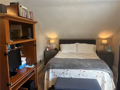 65 Maple Avenue Middletown RI 02842