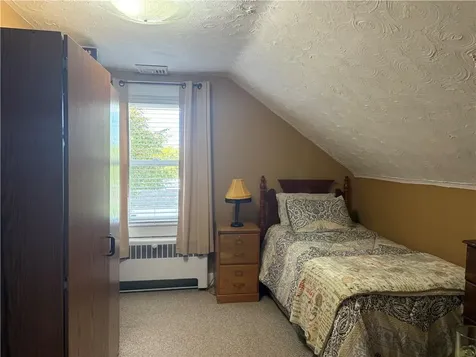 65 Maple Avenue Middletown RI 02842