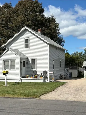 65 Maple Avenue Middletown RI 02842